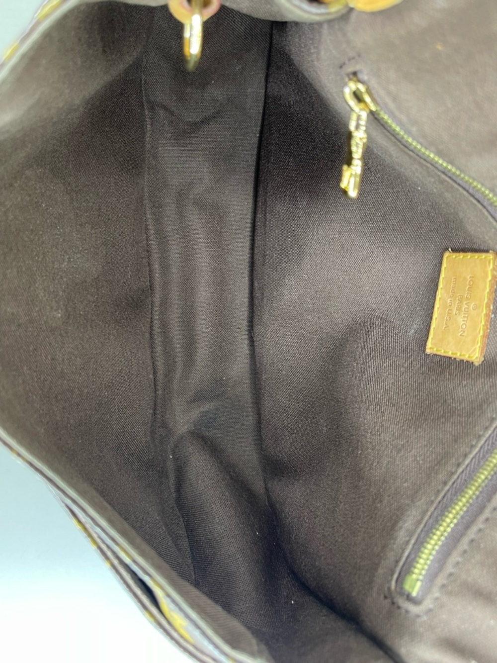 Louis Vuitton Menilmontant PM Shoulder Bag - Picture 10 of 15